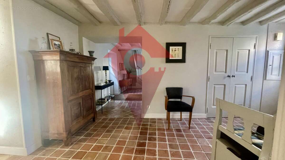 Maison à CRESPIERES