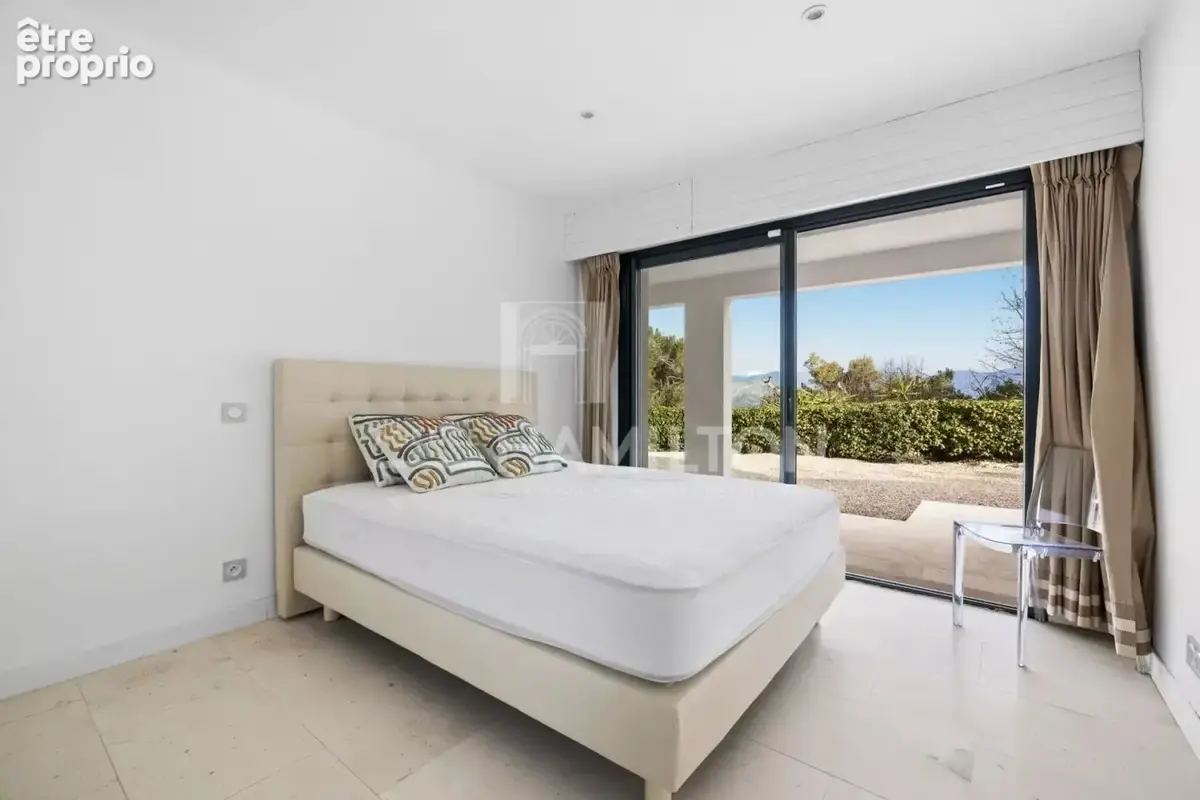 Villa Exceptionnelle : 160 m² avec Piscine et Vue à 360°, Mont L - photo 9