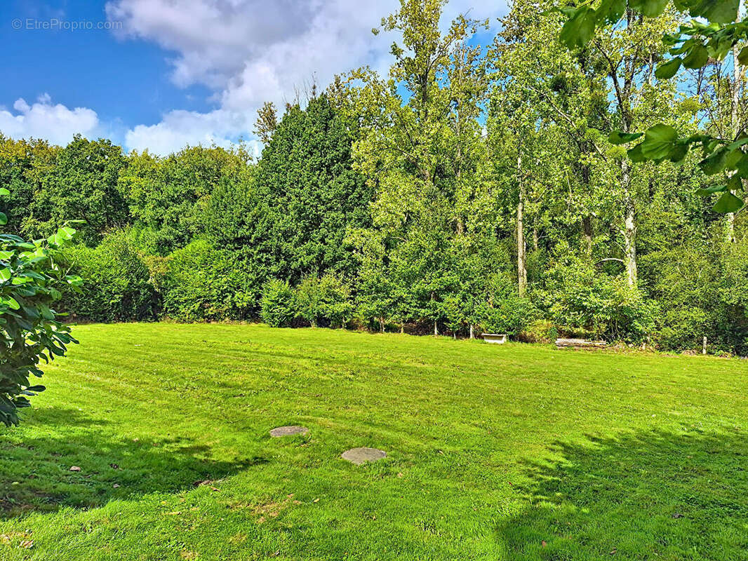 Maison à LE ROC-SAINT-ANDRE