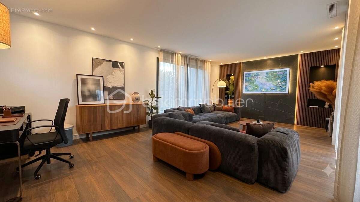 Maison à VAULNAVEYS-LE-HAUT