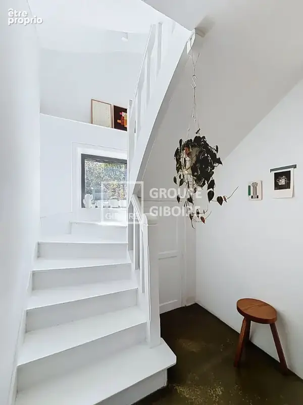 A VENDRE - AGENCE GIBOIRE - RENNES Bourg L'évêque/Anatole France - Maison d'environ 157m2 habitables et 165m² au sol - photo 6