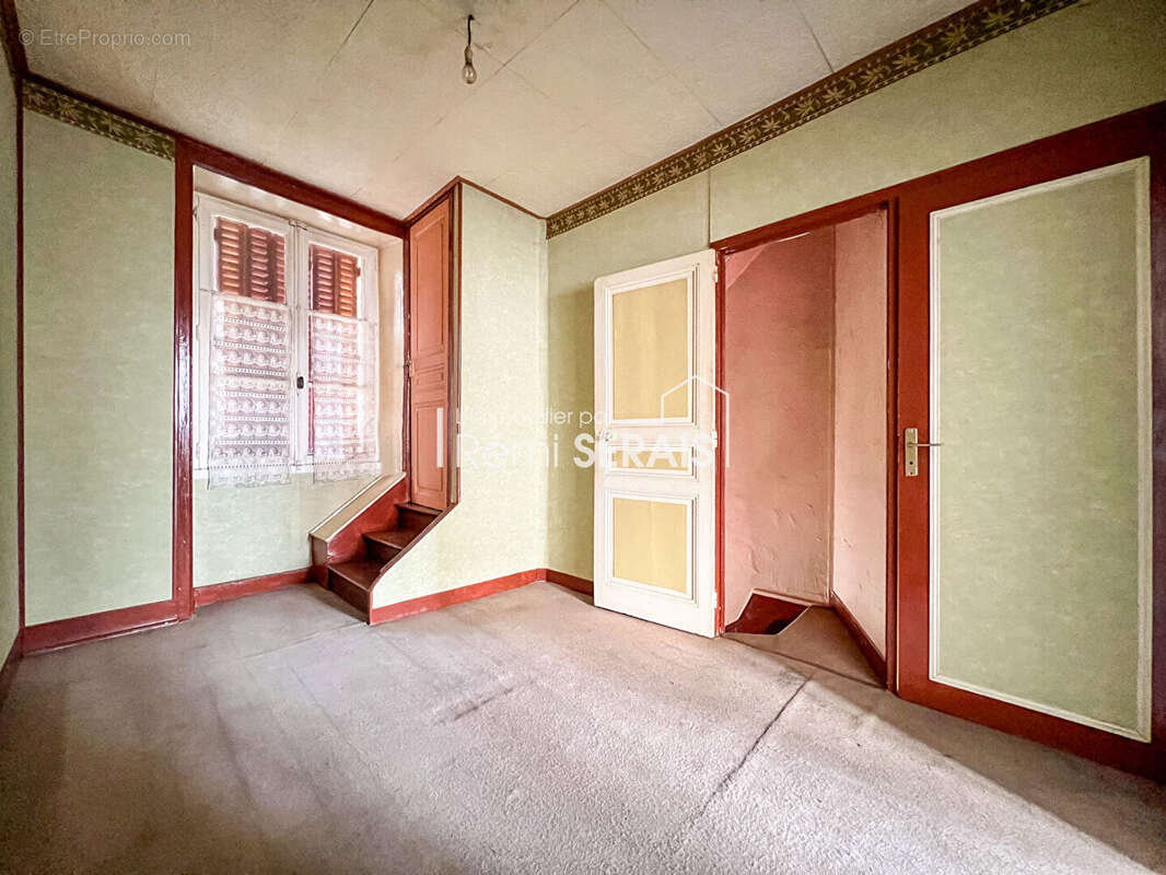 Maison à CONDE-SUR-NOIREAU