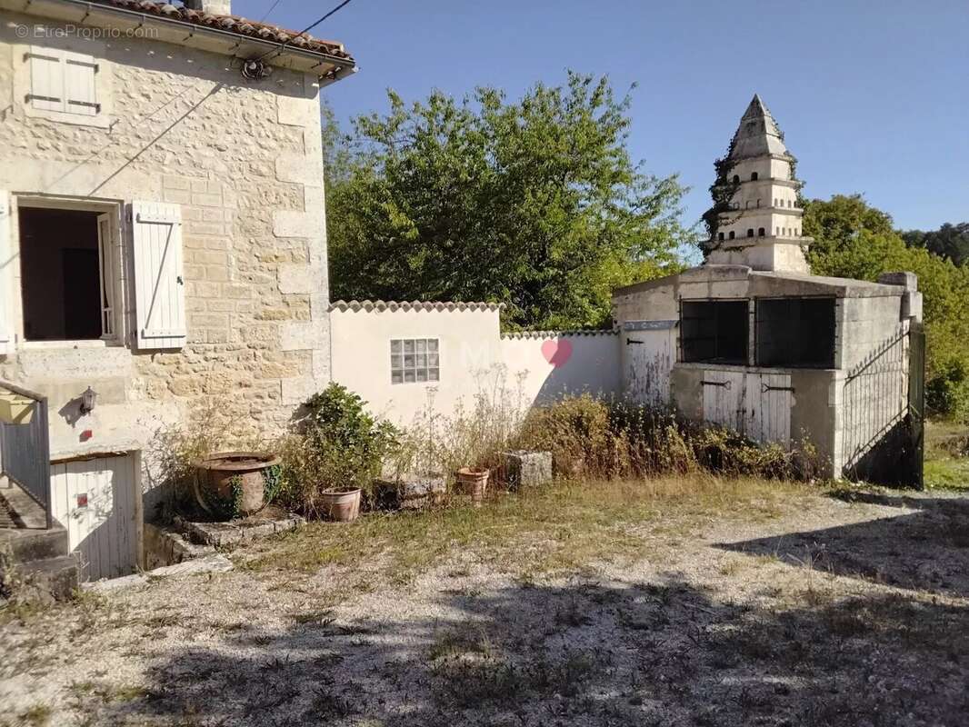 Maison à TORSAC