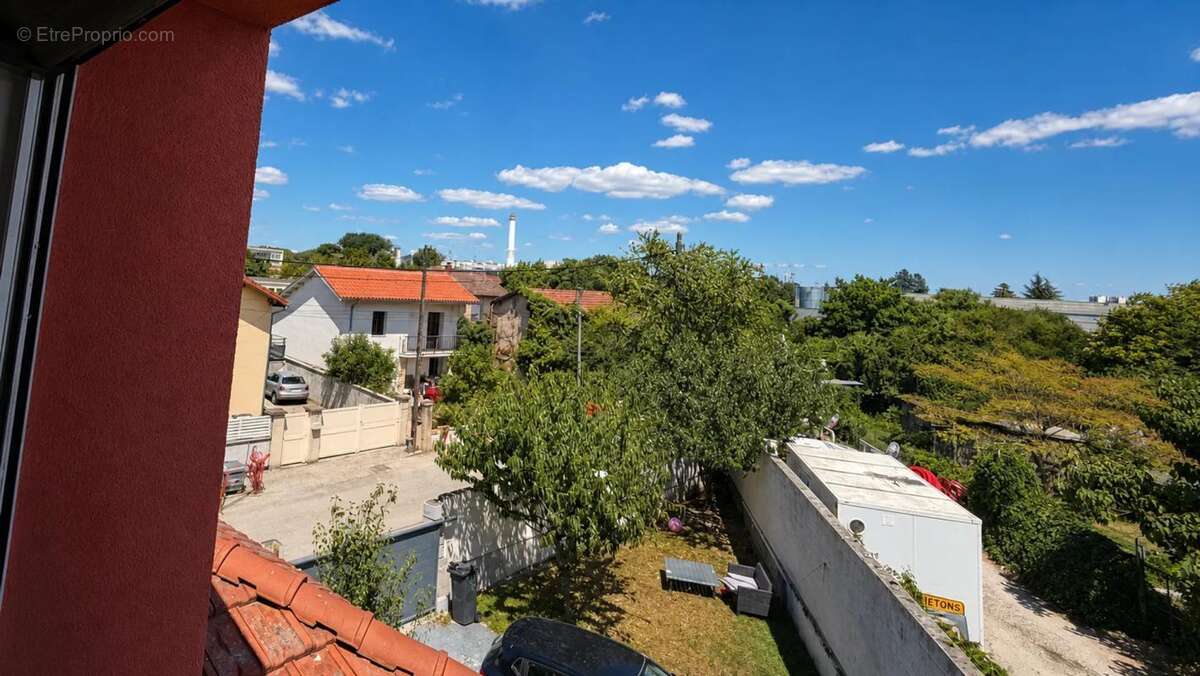 Maison de 6 pièces de 140 m² à Villeurbanne - photo 14