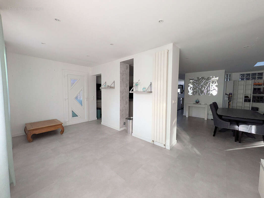 Maison à VILLEMOMBLE