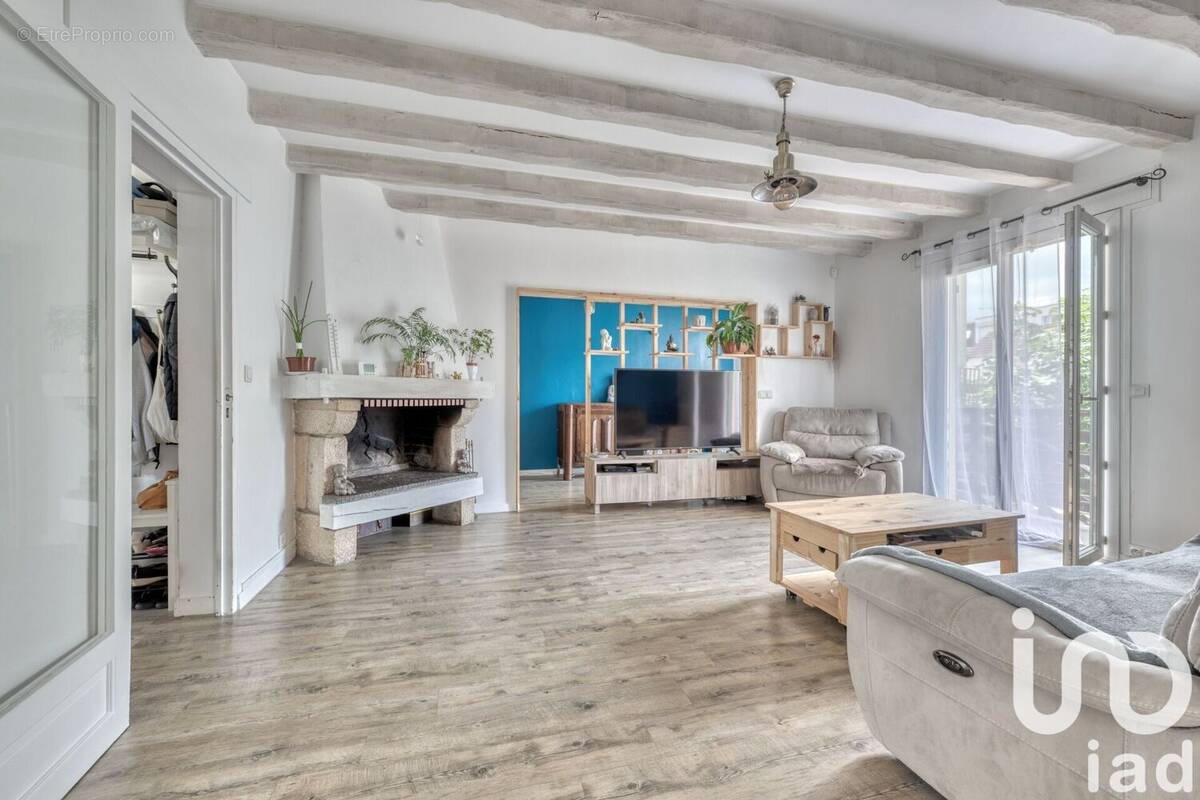 Photo 1 - Maison à LIVRY-GARGAN