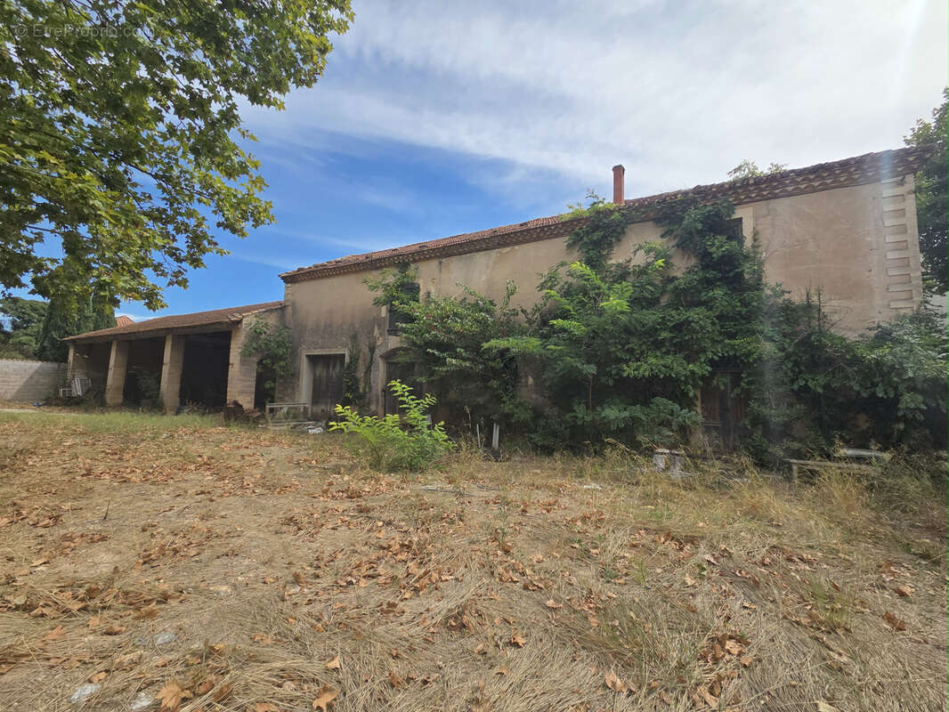 A vendre - puisserguier - terrain constructible et viabilise de 768 m2 - photo 2