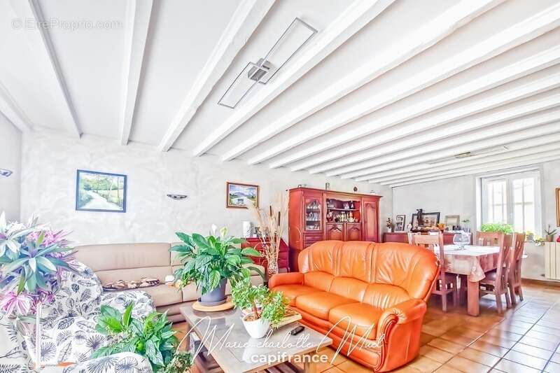 Maison à SAINT-BENIGNE