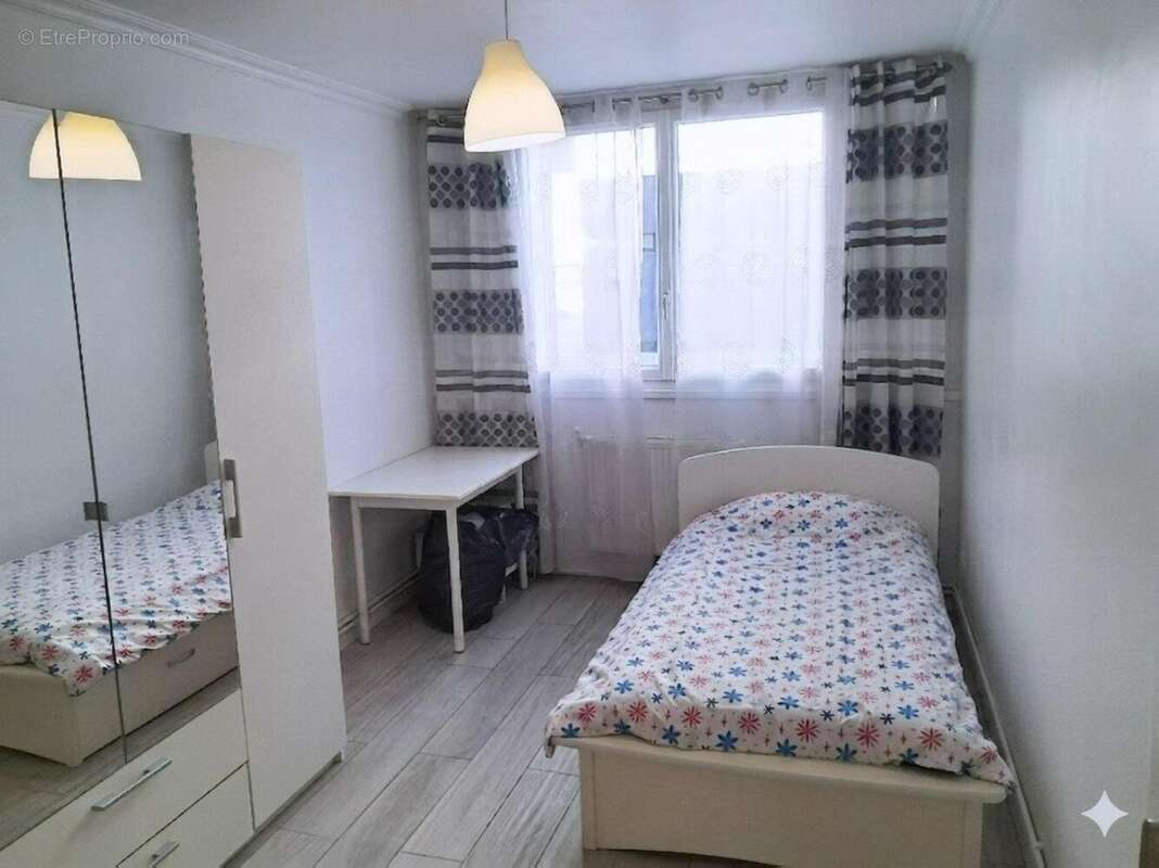 Photo 3 - Appartement à VILLEURBANNE