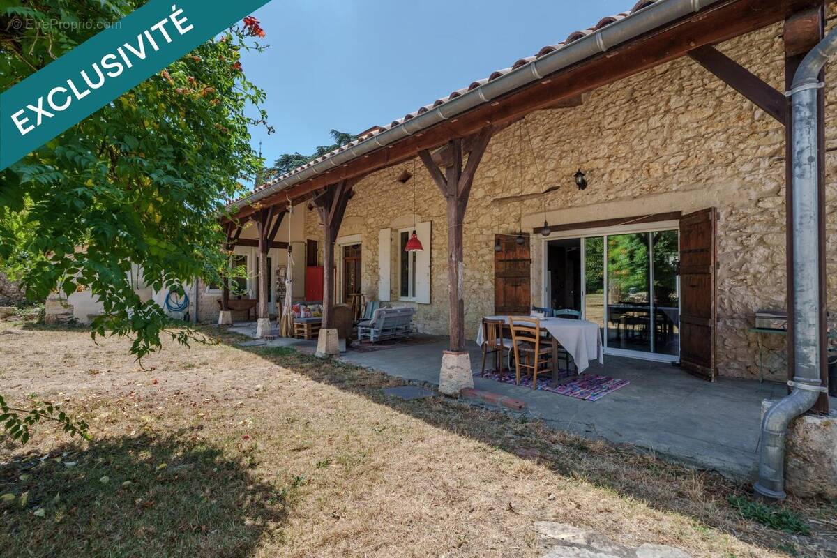 Photo 1 - Maison à LAROQUE-TIMBAUT