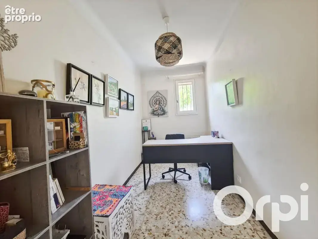 Villa avec 2 habitations - photo 11