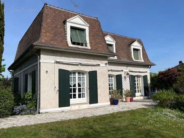 Maison à VARENNES-VAUZELLES