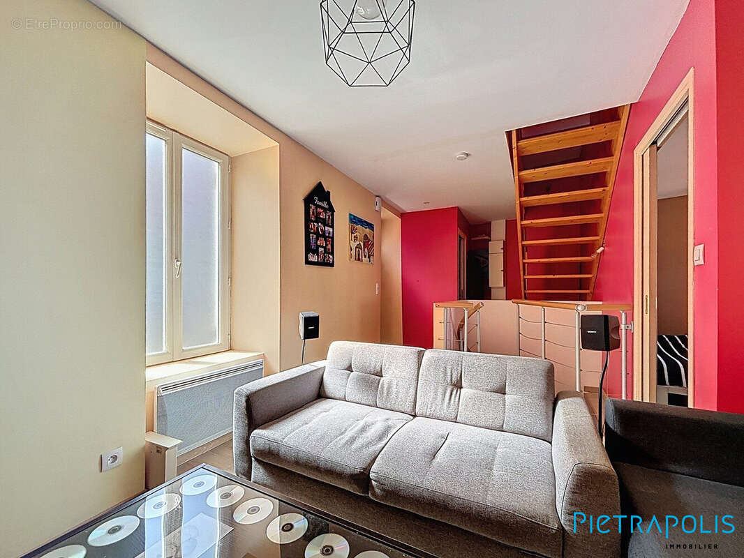 Maison 93 m² à Tarare  - photo 8