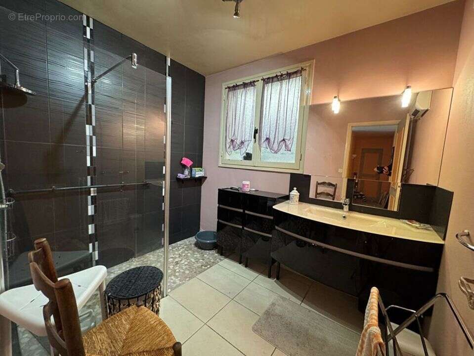 Maison à FLEURY-SUR-ORNE