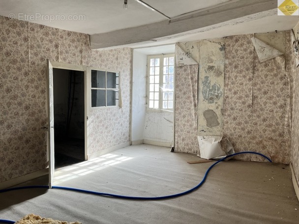 Maison à ANGLES-SUR-L&#039;ANGLIN