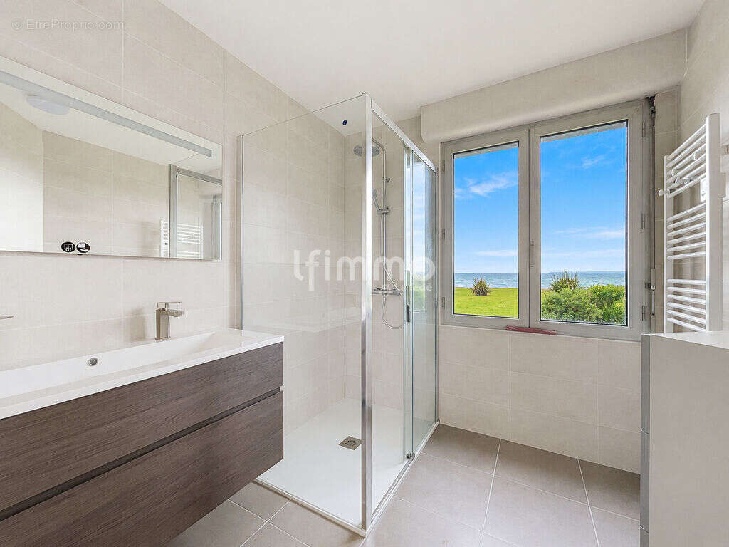 Maison, 4 pièces, de 13O m² à Plomodiern 29550 - photo 6