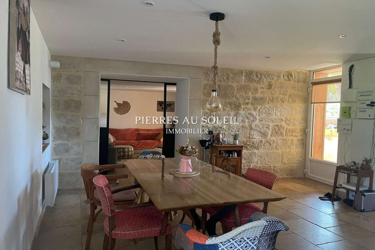 Maison à LA TOUR-SUR-ORB