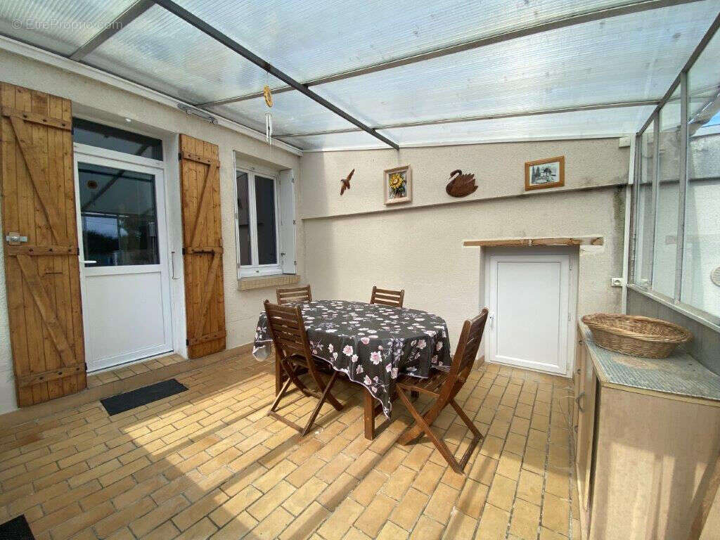 Maison à COURCY-AUX-LOGES