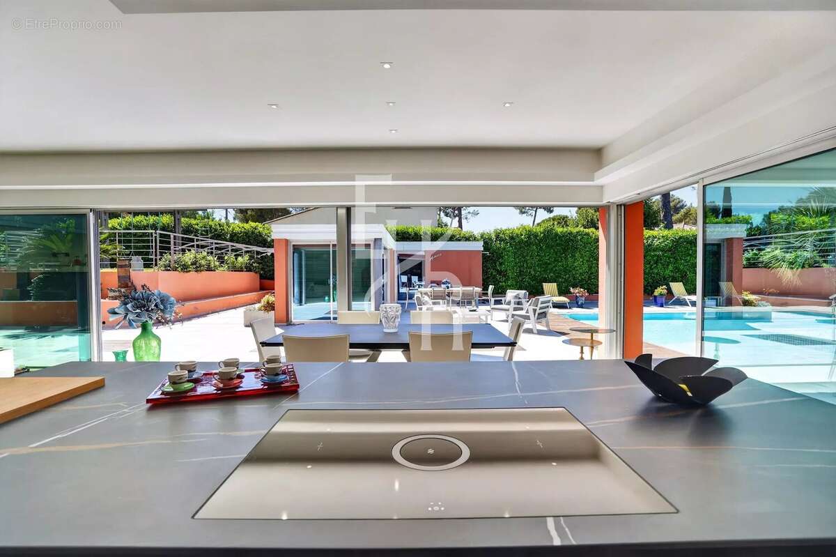 Maison à MOUGINS