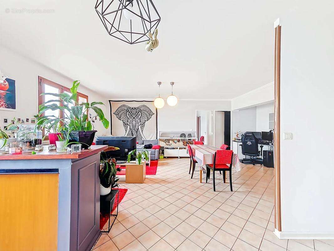 Appartement à LYON-7E