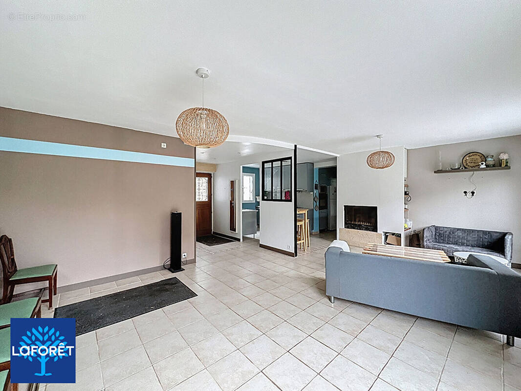 Maison à COIGNIERES