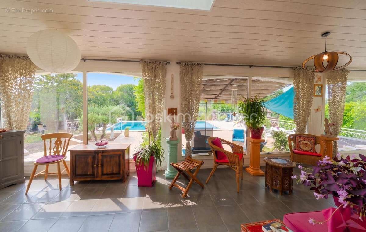 Maison plain-pied 134 m² – Piscine – Terrain 1 300 m² – Sud Ardèche (Laurac) - photo 2