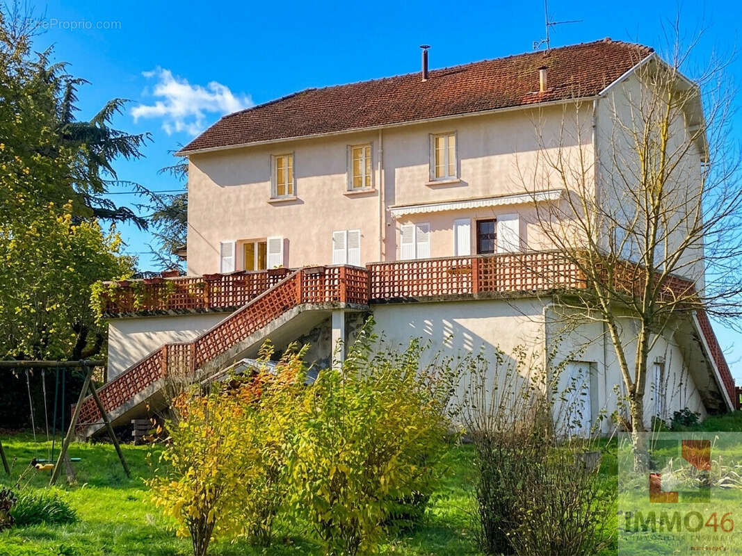 Maison à LACAPELLE-MARIVAL