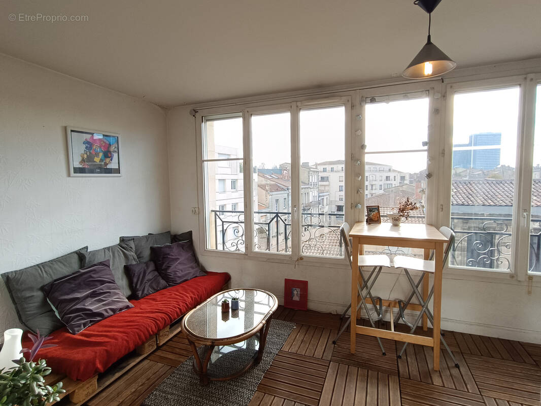 Appartement à BORDEAUX