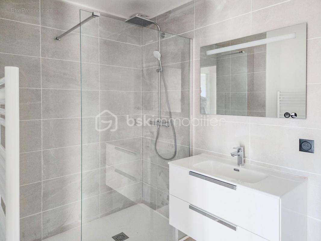 Appartement à USTARITZ