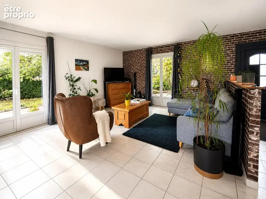 Maison de 5 pièces de 121 m² à Saint-Martin-Belle-Roche - photo 10