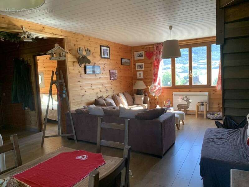 Duplex rénové – T4- Esprit chalet – Vue panoramique à Lus-la-Croix-Haute - photo 4