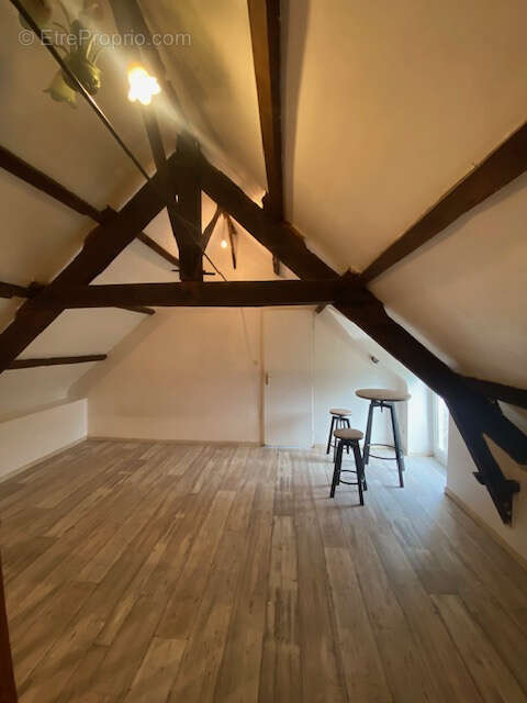 Maison à REGUINY