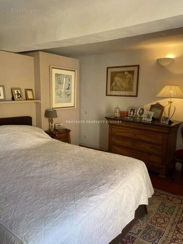 Maison à VILLECROZE