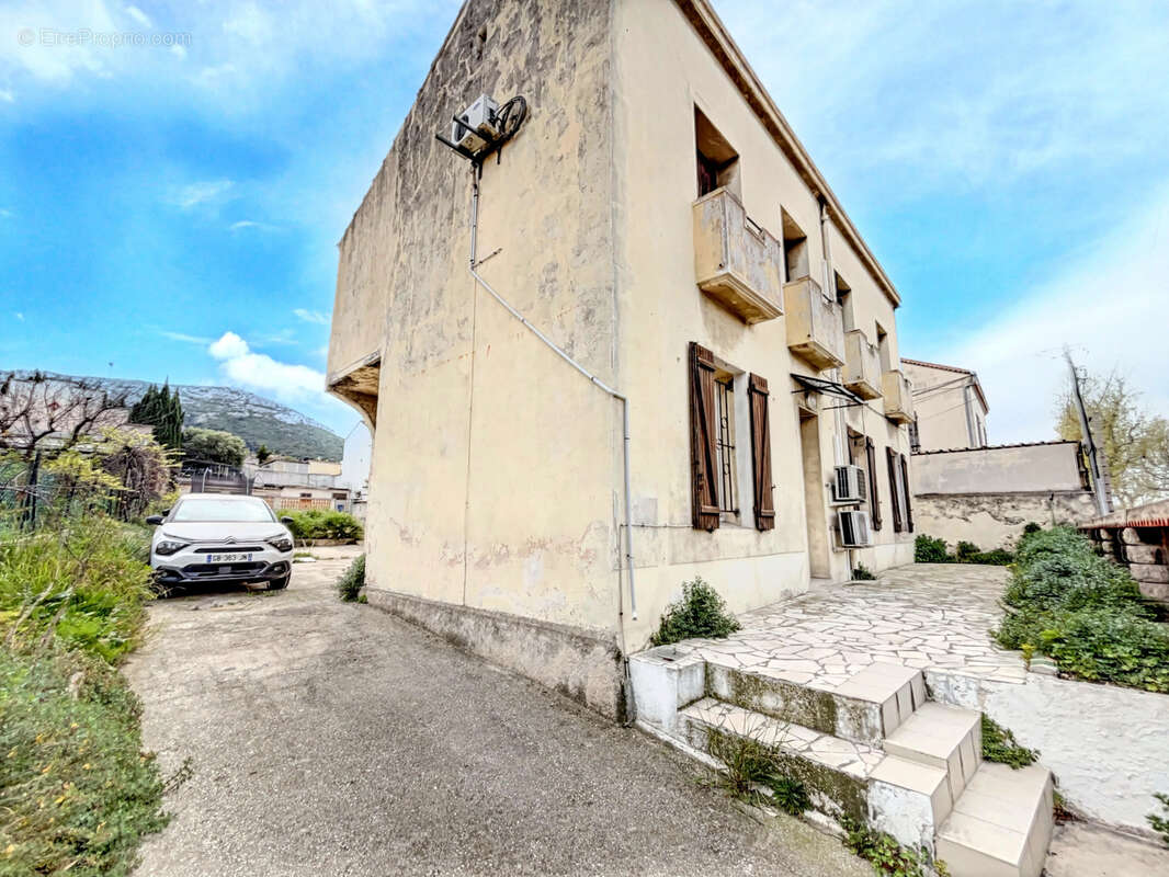 Maison à MARSEILLE-11E