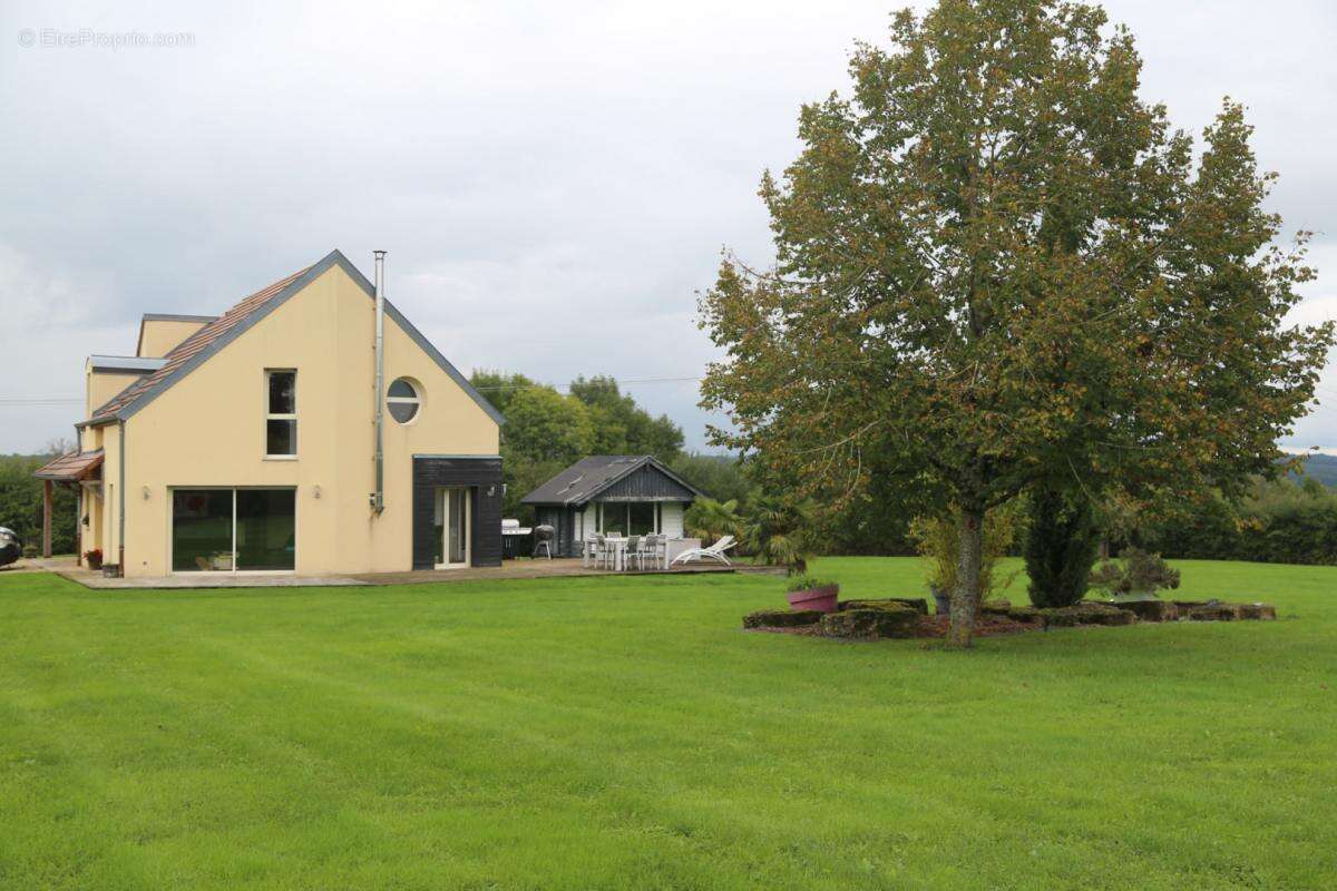 Maison à ARNAY-LE-DUC