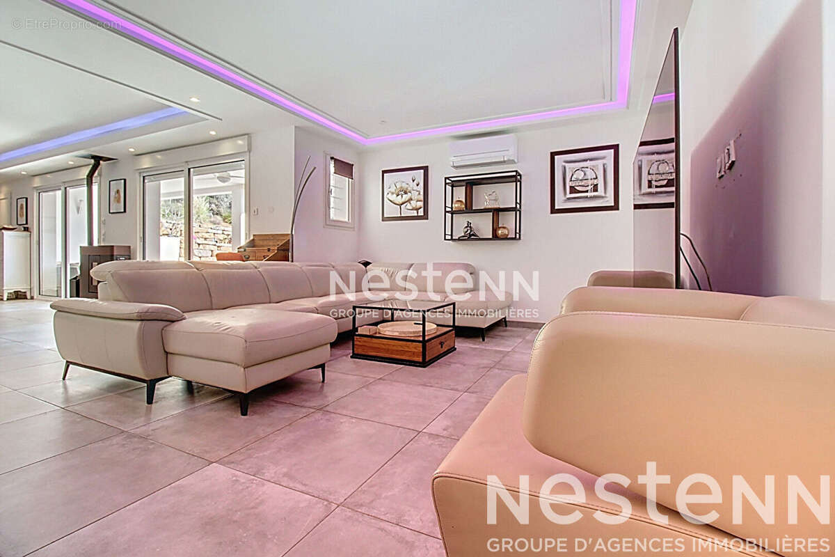 Maison à LE CANNET-DES-MAURES