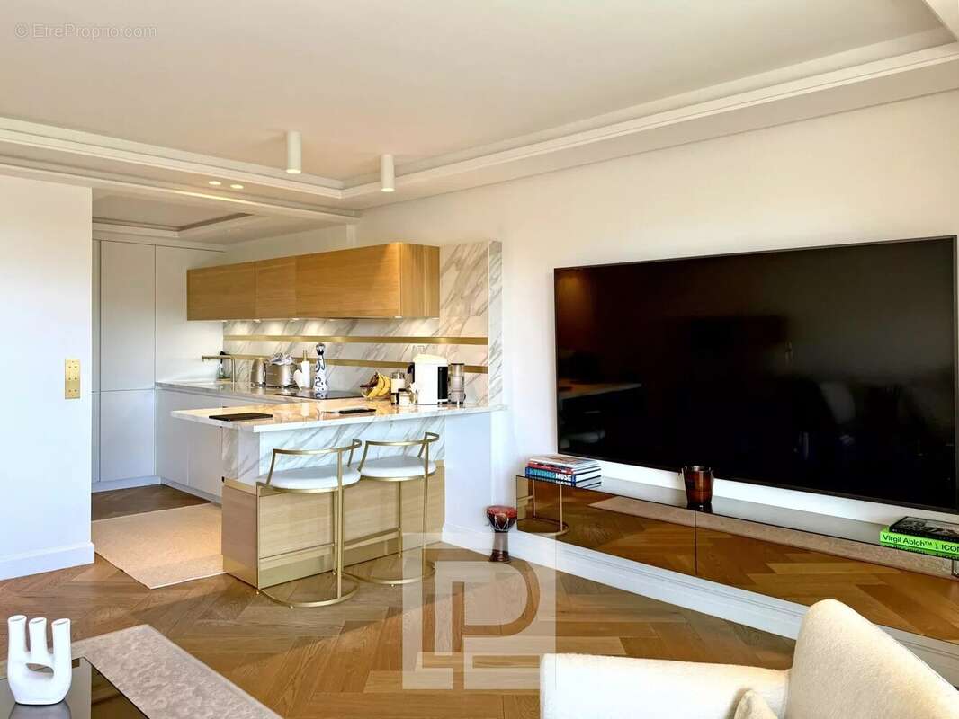 Appartement à LE CANNET