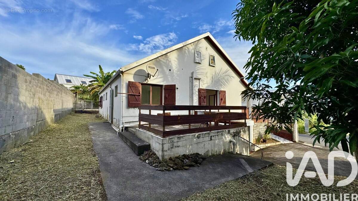 Photo 1 - Maison à SAINT-JOSEPH