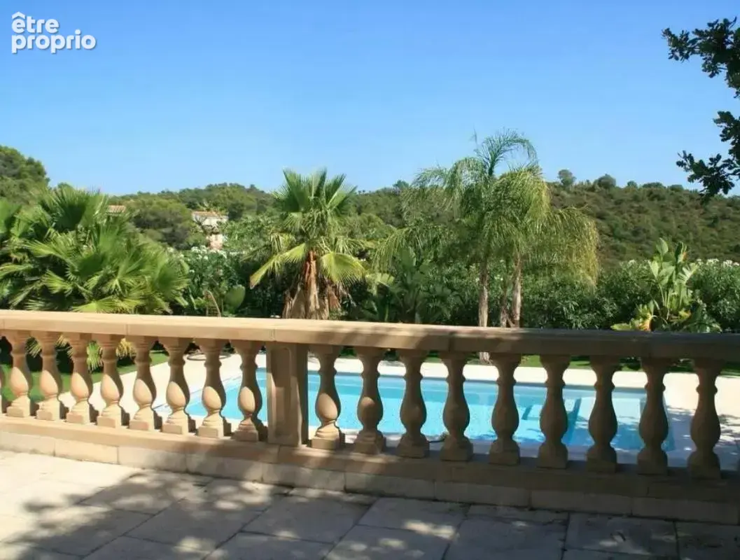 A VENDRE : Magnifique Villa de 106m² en nue Propriété - SAINT-RAPHAEL - 83700 - photo 2