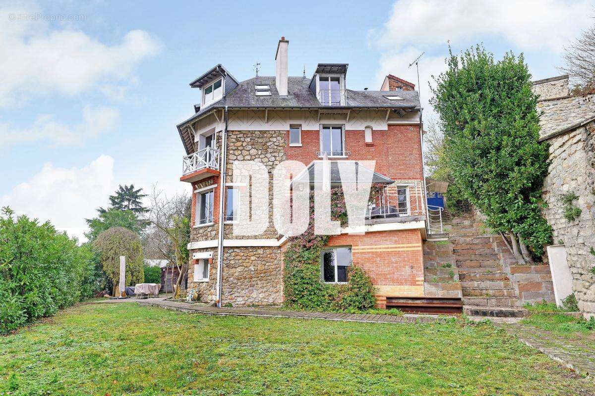 Maison à SAINT-CLOUD