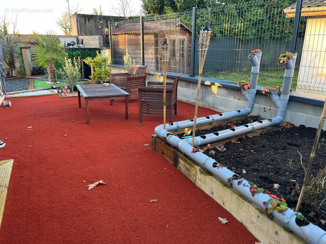 Maison à AMBERIEUX-EN-DOMBES