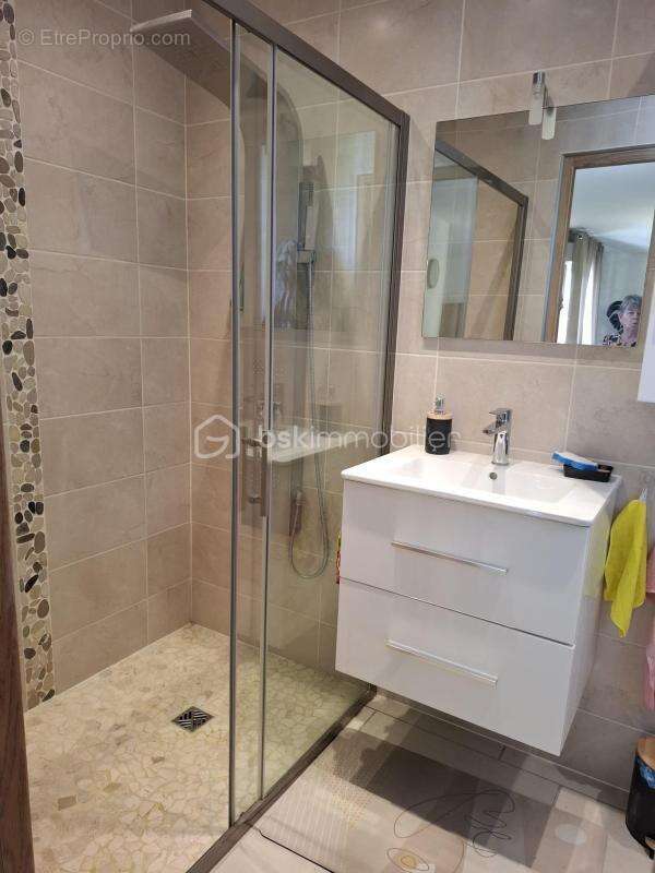 Maison à MERY-CORBON