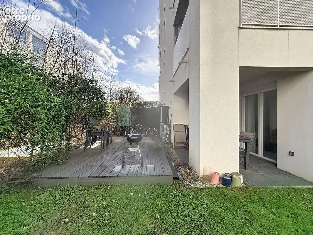 Appartement - rez de jardin - 1 Chambre - Terrasse et jardin privatif - Place de parking privative - photo 3