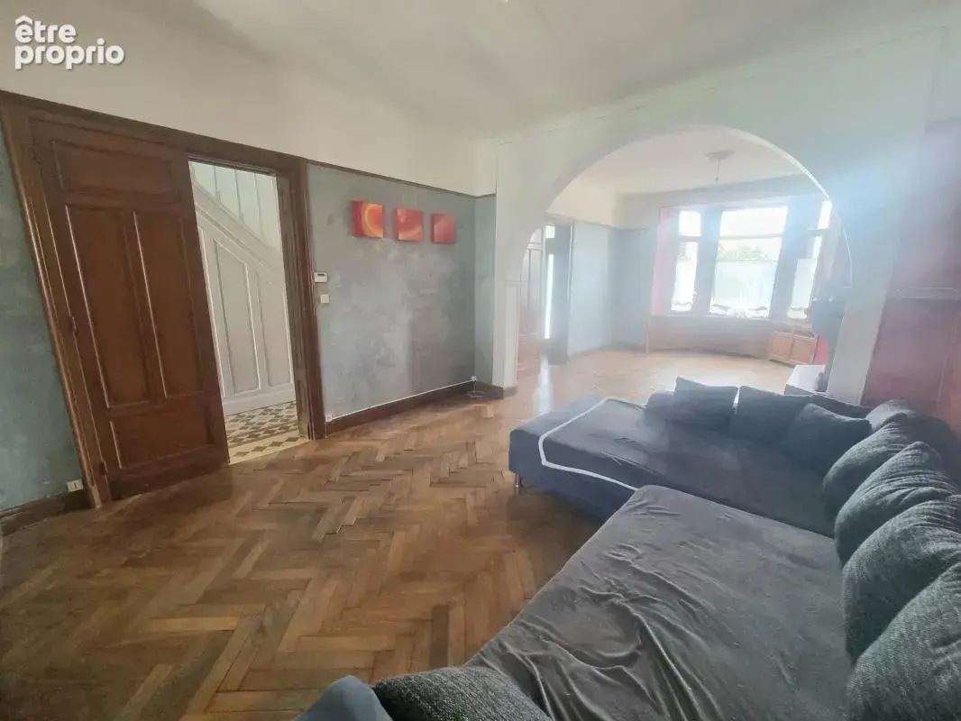 Maison de Maître,4 chambres,stationnements,terrasse,jardin - photo 3