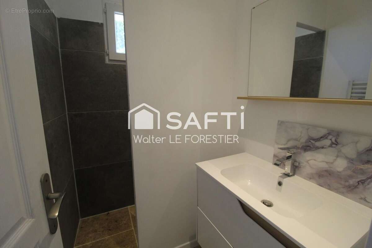 Photo 4 - Appartement à SAINT-LOUIS-DE-MONTFERRAND