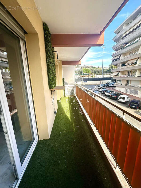 Appartement à LE CANNET