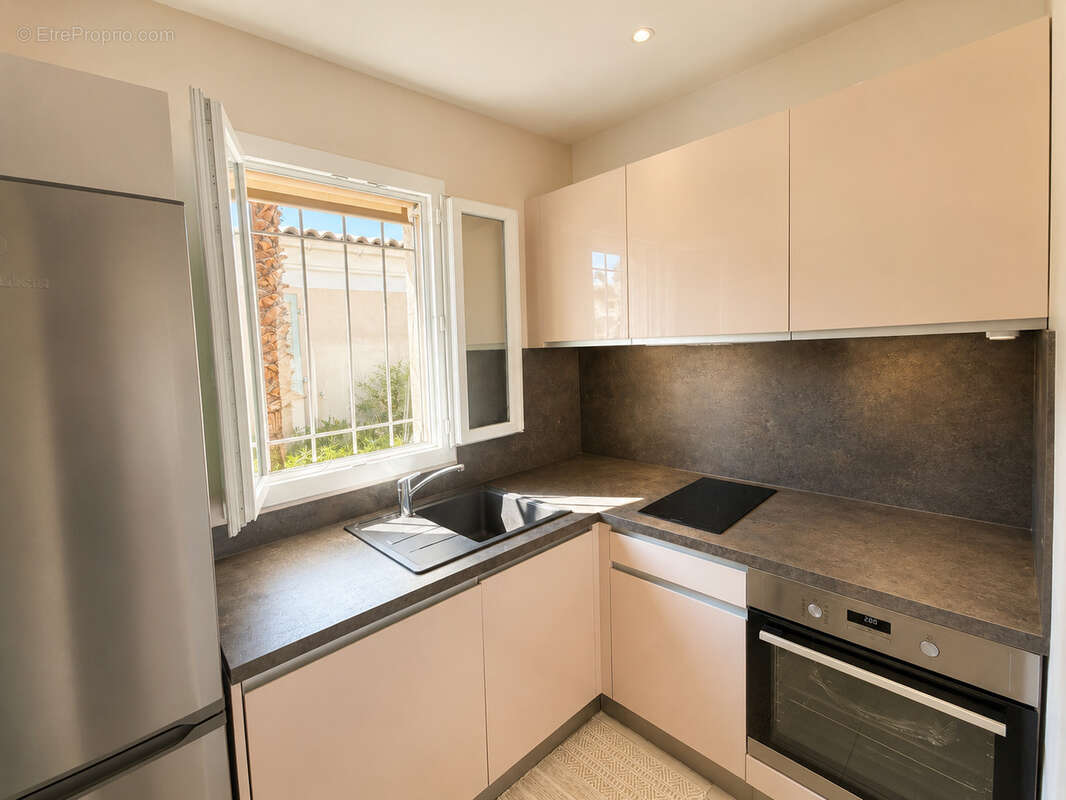 Appartement 51 m² à Villeneuve-Loubet  - photo 8