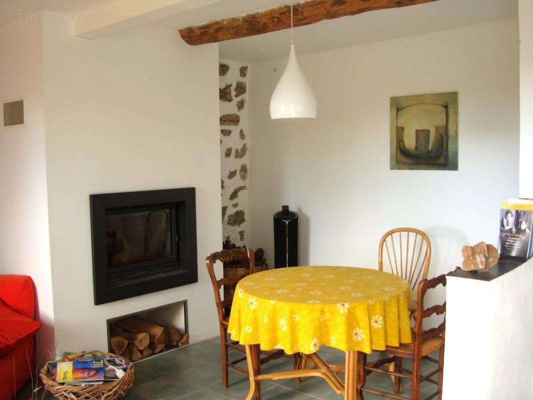 Maison à FONTJONCOUSE