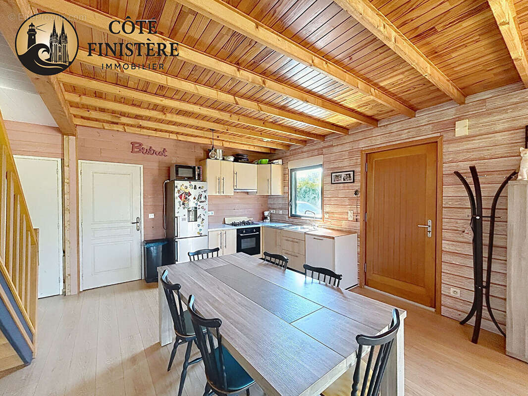 Maison à PLONEOUR-LANVERN