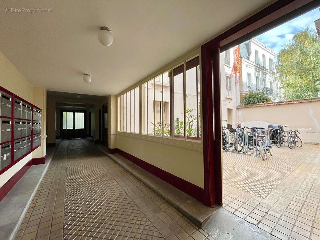 Appartement à LEVALLOIS-PERRET